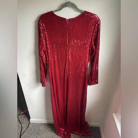 Boston Proper Long Sleeve Red Sequin Full Length Gown Formal Size 8 - Picture 3 of 3